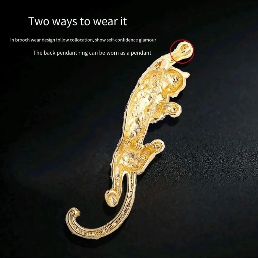 GOLD RHINESTONE LEOPARD 🐆 PIN / BROOCH / PENDANT